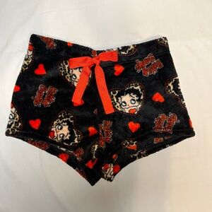 2024 Fleischer Studios Inc. Betty Boop fleece cheeky shorts, size medium